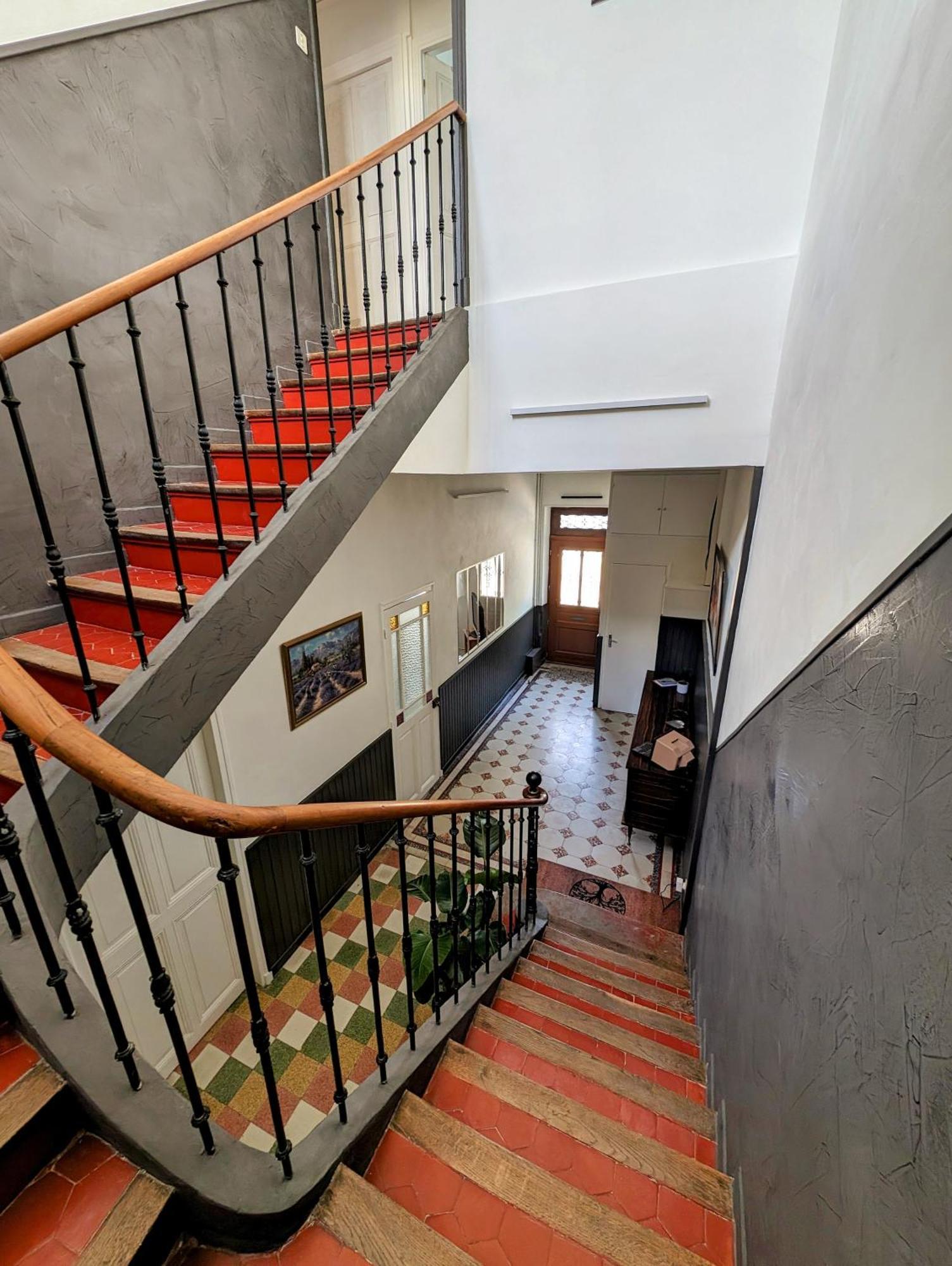 Maison De Style Tout Confort, Position Ideale, Avec Clim Et Petit Exterieur Orange  Extérieur photo